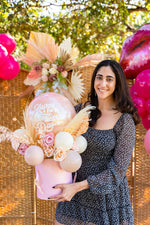 Load image into Gallery viewer, Neutral Boho style Balloon Bouquet
